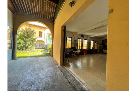 Vendita Magazzino 100 Mq a Chiari